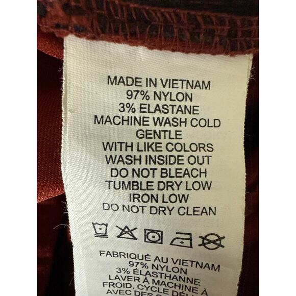 Prana Mens Brion Short 9” Inseam Sz 42 in Brick Red Hiking Outdoors Lightweight - Picture 7 of 8